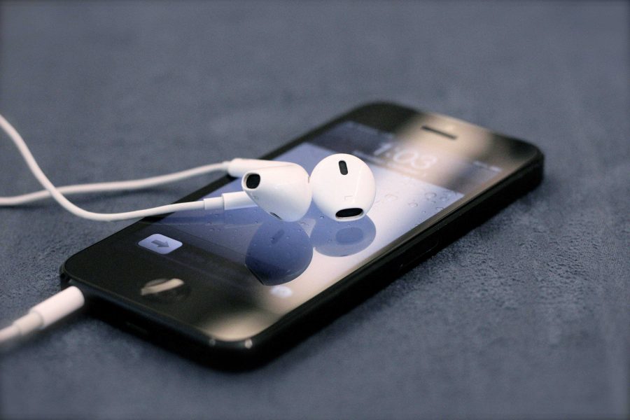 The newly designed Apple Earpods are a great improvement on the previous model, with better sound quality and comfort. 