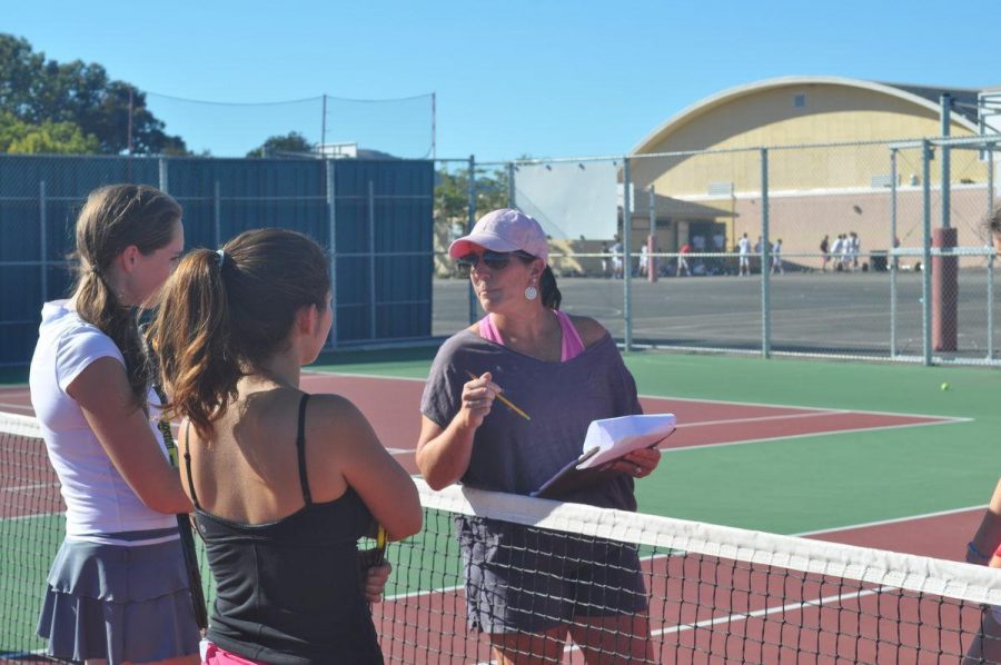 Girls varsity tennis continues its winning streak