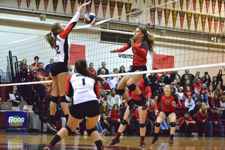 Girls volleyball defeats Carondelet to win NCS title