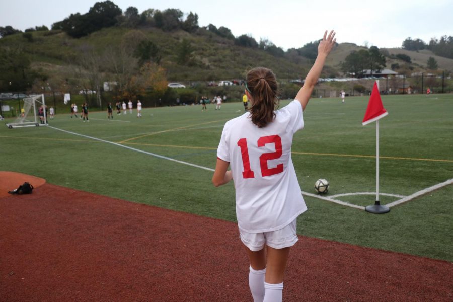 Redwood girls’ varsity soccer team sinks Drake Pirates 3-0