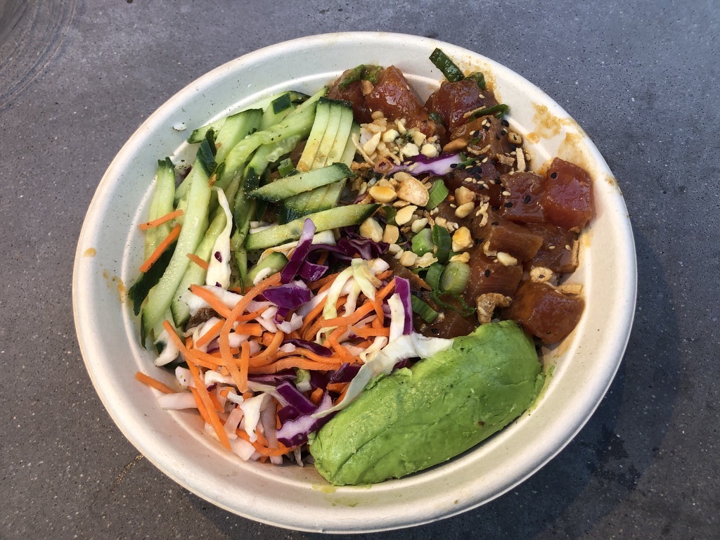 Can't go w-raw-ng with these Marin Poke spots – Redwood Bark