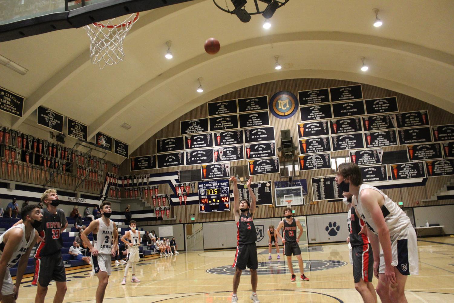 Boys basketball: Greenwood's big game propels Marin Catholic past