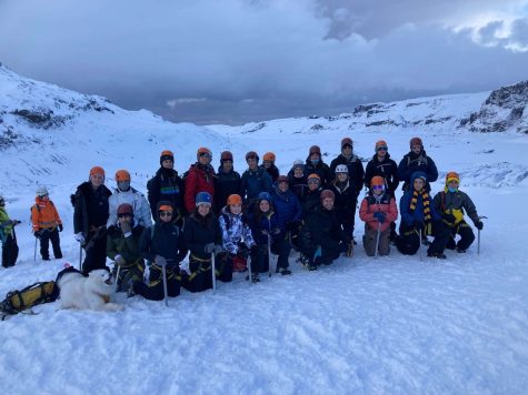 After nearly an hour of hiking, the group of Redwood students and teachers arrived at the top of the Icelandic glacier, equipped with crampons and ice axes. 
