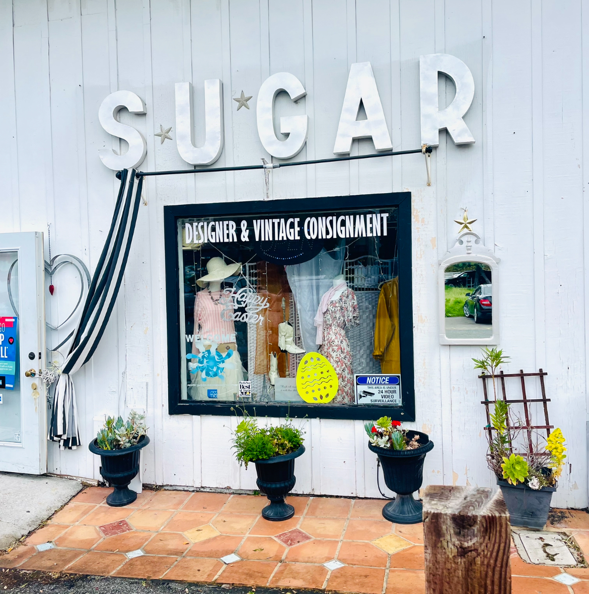  Experience the charm of vintage items at Sugar Magnolias Powder Room