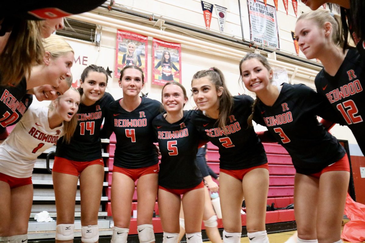 Girls’ varsity volleyball dominates Terra Linda on senior night