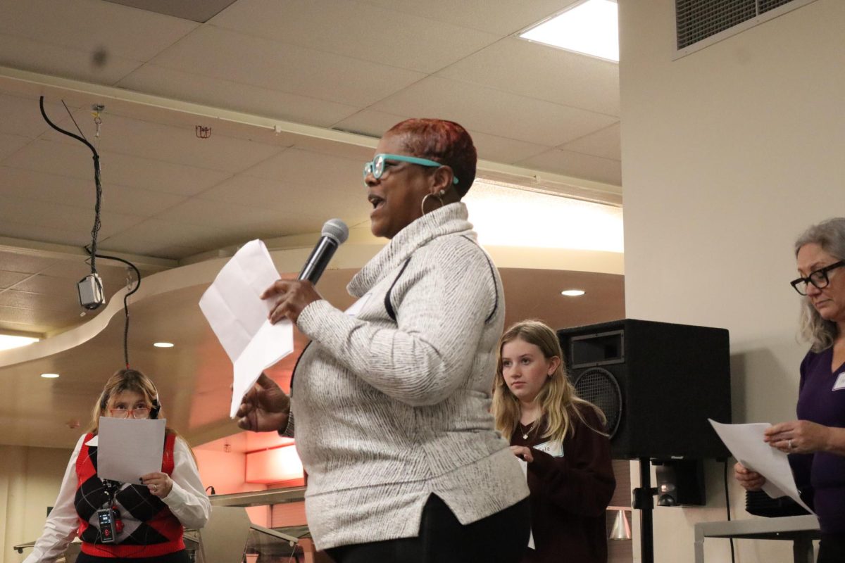 Leaders of the Racial Justice Task Force welcome the parents into the CEA and kick-off the discussion. 
