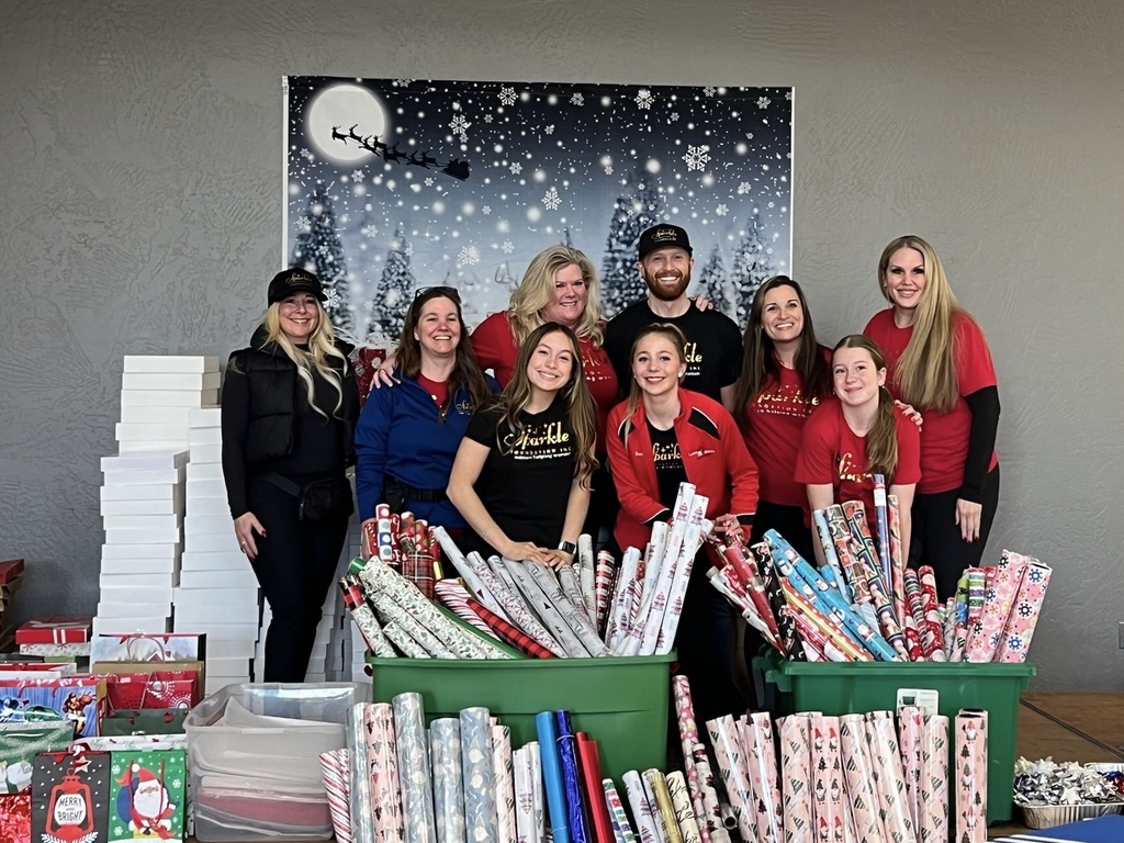 The Sparkle Foundation “sparkled” 98 families this year, providing them with gifts from their wish lists. (Photo courtesy of Sophie Dempsey). 
