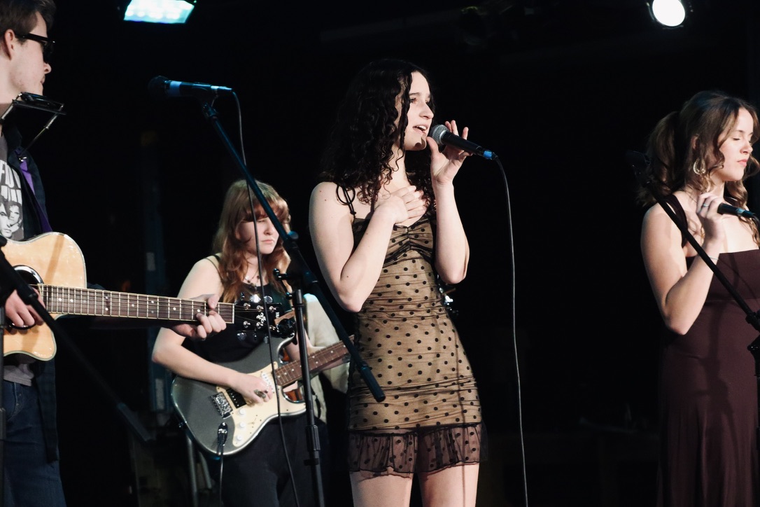 Advanced Performance Workshop sophomore Veronica Horosz belts out notes to “Mary Jane’s Last Dance” by Tom Petty and the Heartbreakers. 