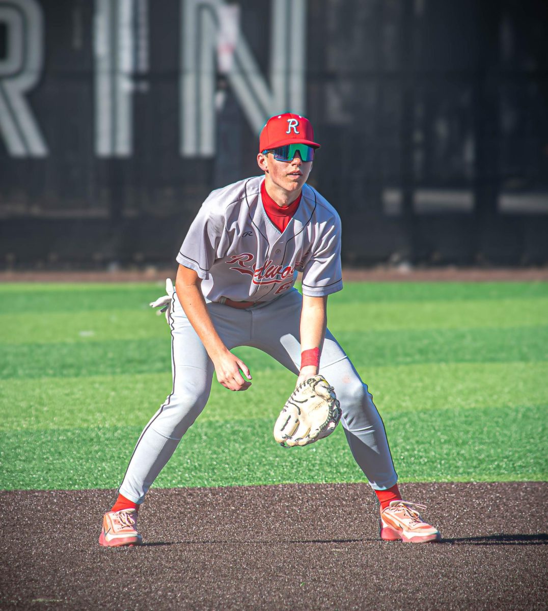 Varsity baseball’s five-run fourth inning powers Redwood past Branson